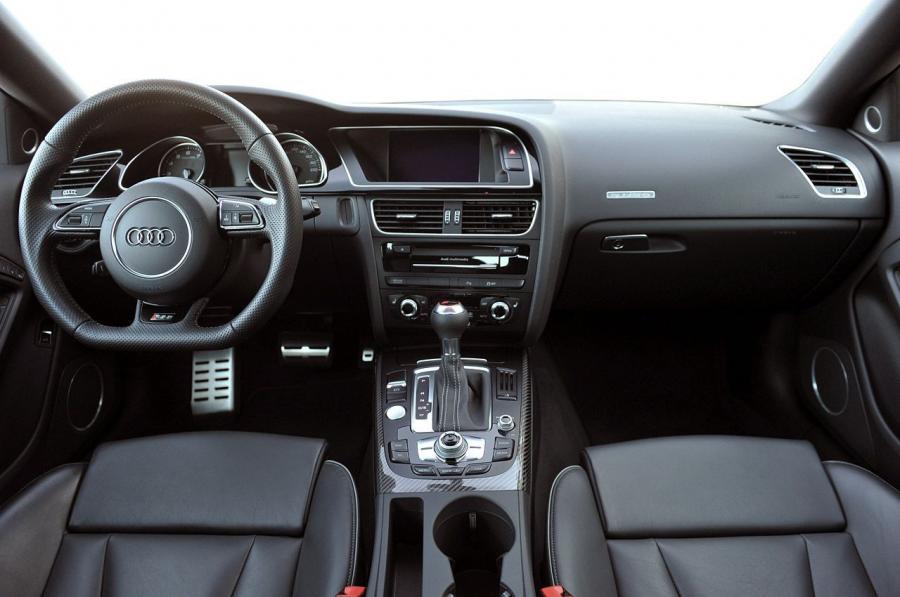 Торпедо Audi RS5 Coupe 2012 года  (NA) (фото 48 из 104)